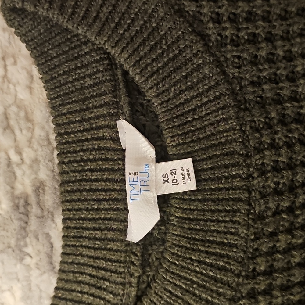 Sweater - Picture 2 of 2